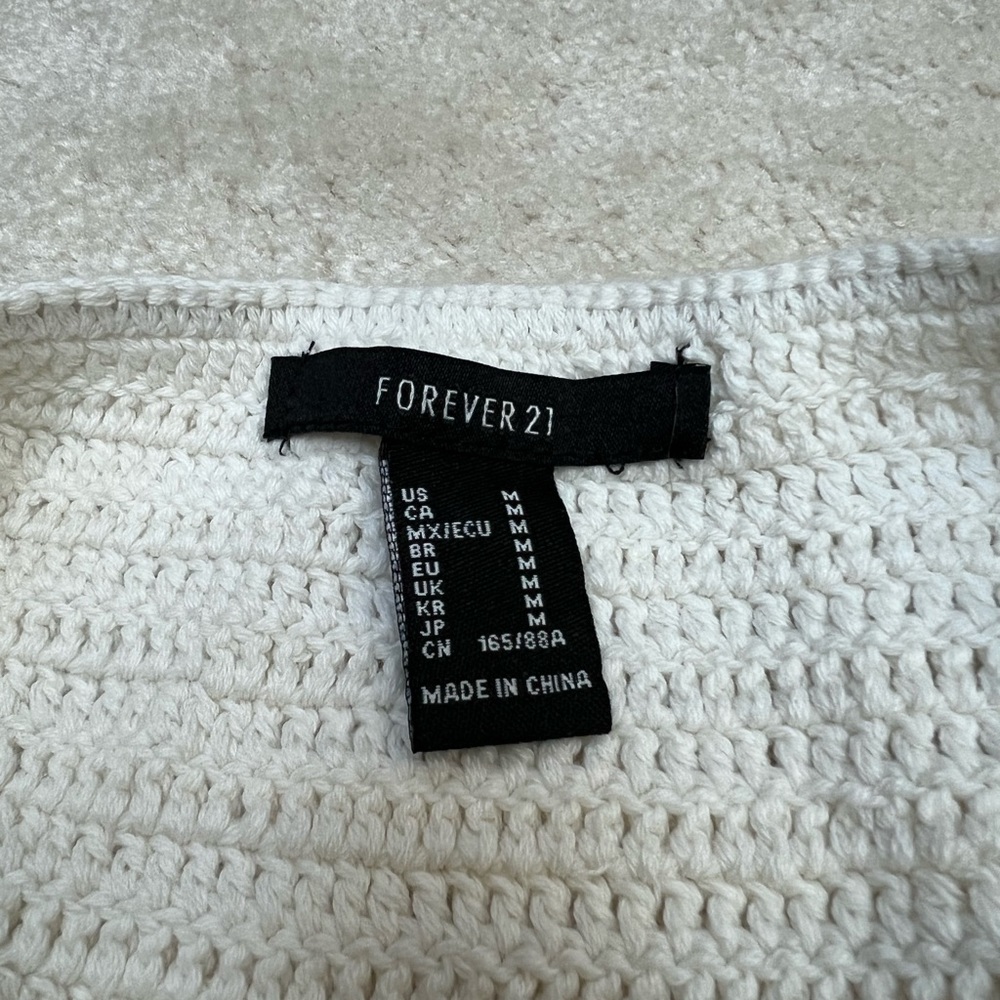 3/$20 Bundle! Crochet Crop Top - Picture 5 of 5